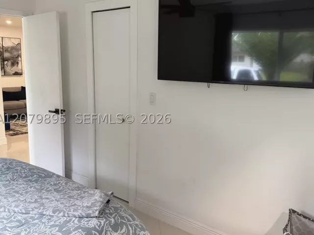 4-bedroom home for sale in Miami - 10411 SW sw 51st St - MondialRealty