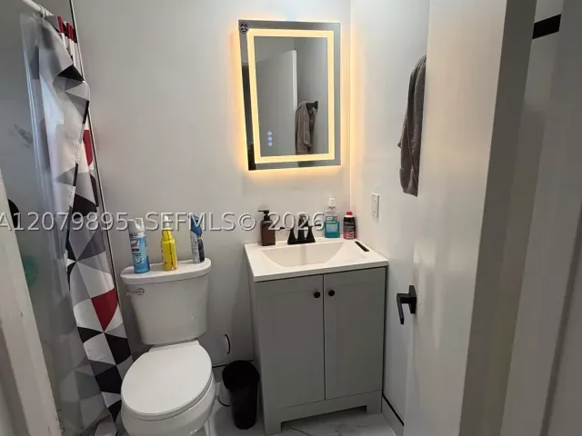 4-bedroom home for sale in Miami - 10411 SW sw 51st St - MondialRealty