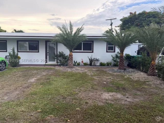 4-bedroom home for sale in Miami - 10411 SW sw 51st St - MondialRealty