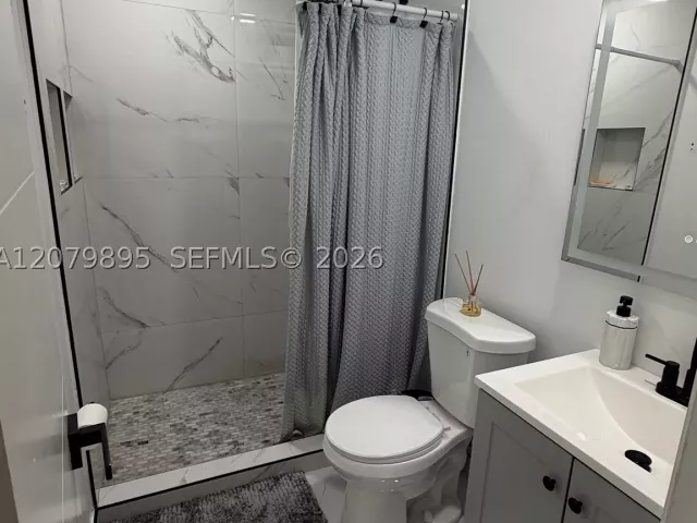 4-bedroom home for sale in Miami - 10411 SW sw 51st St - MondialRealty