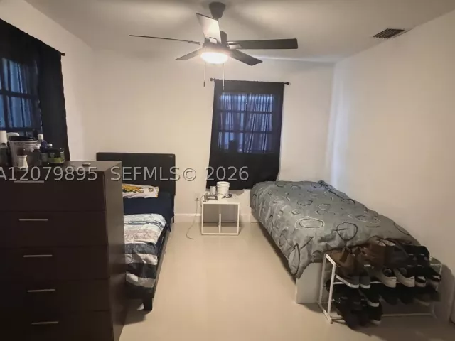 4-bedroom home for sale in Miami - 10411 SW sw 51st St - MondialRealty