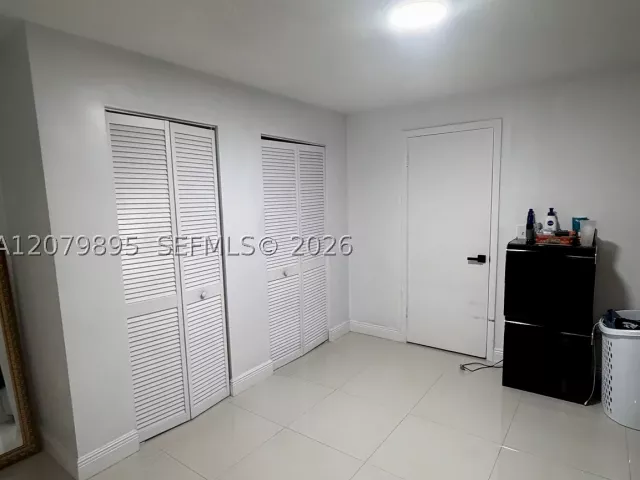 4-bedroom home for sale in Miami - 10411 SW sw 51st St - MondialRealty