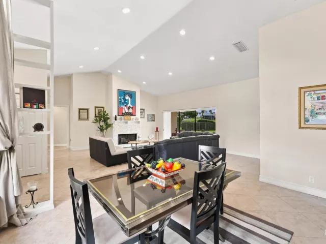 4-bedroom home for rent in Boca Raton - 10455 STONEBRIDGE Boulevard - MondialRealty