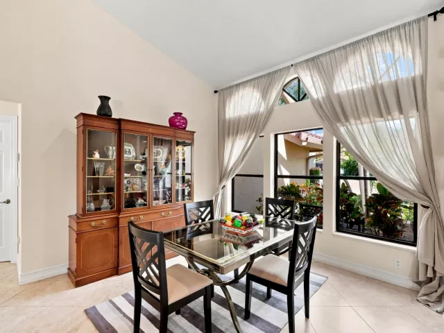 4-bedroom home for rent in Boca Raton - 10455 STONEBRIDGE Boulevard - MondialRealty