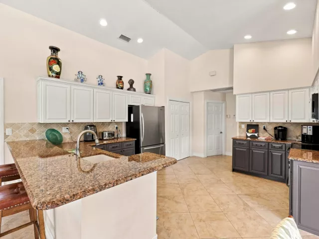 4-bedroom home for rent in Boca Raton - 10455 STONEBRIDGE Boulevard - MondialRealty