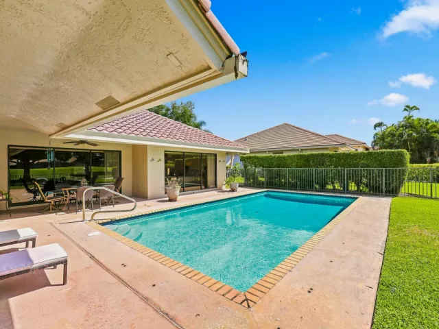 4-bedroom home for rent in Boca Raton - 10455 STONEBRIDGE Boulevard - MondialRealty