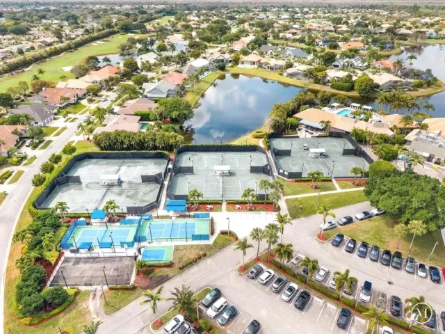 4-bedroom home for rent in Boca Raton - 10455 STONEBRIDGE Boulevard - MondialRealty