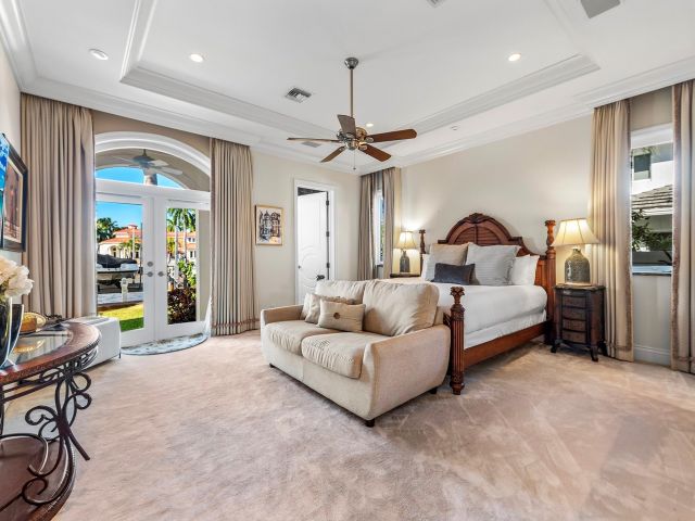 6-bedroom home for rent in Fort Lauderdale - 3005 NE 19th Street - MondialRealty