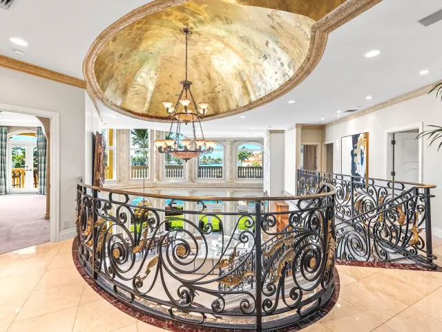 6-bedroom home for rent in Fort Lauderdale - 3005 NE 19th Street - MondialRealty