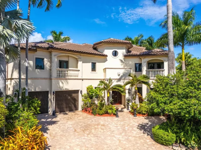 6-bedroom home for rent in Fort Lauderdale - 3005 NE 19th Street - MondialRealty