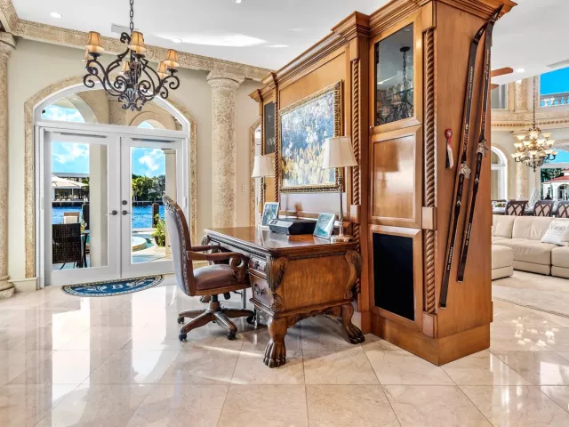 6-bedroom home for rent in Fort Lauderdale - 3005 NE 19th Street - MondialRealty