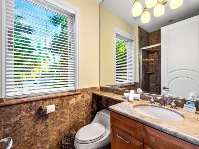 6-bedroom home for rent in Fort Lauderdale - 3005 NE 19th Street - MondialRealty