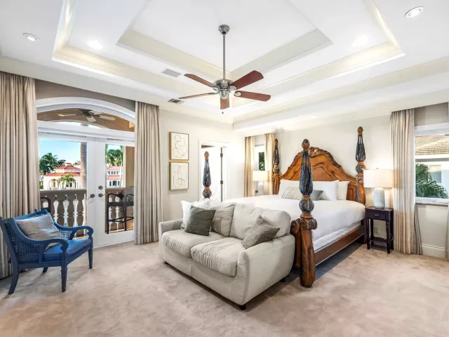 6-bedroom home for rent in Fort Lauderdale - 3005 NE 19th Street - MondialRealty