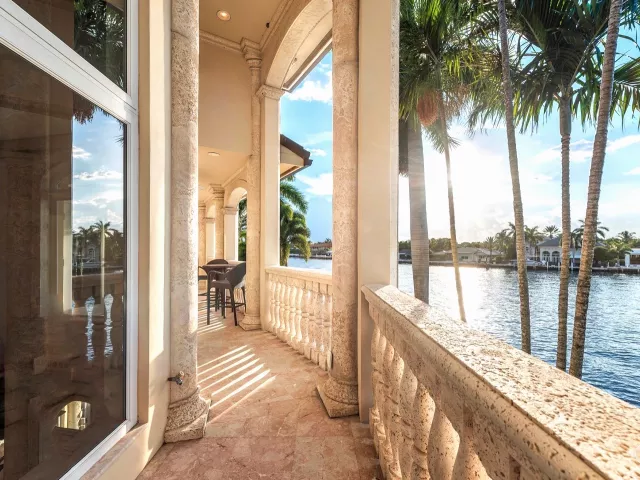 6-bedroom home for rent in Fort Lauderdale - 3005 NE 19th Street - MondialRealty