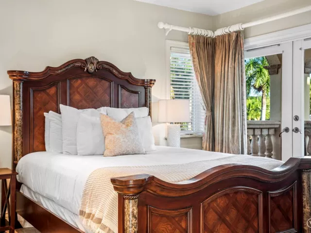 6-bedroom home for rent in Fort Lauderdale - 3005 NE 19th Street - MondialRealty