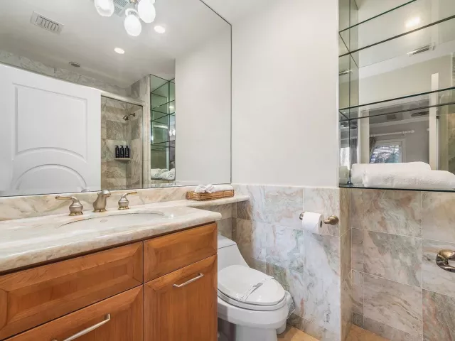 6-bedroom home for rent in Fort Lauderdale - 3005 NE 19th Street - MondialRealty