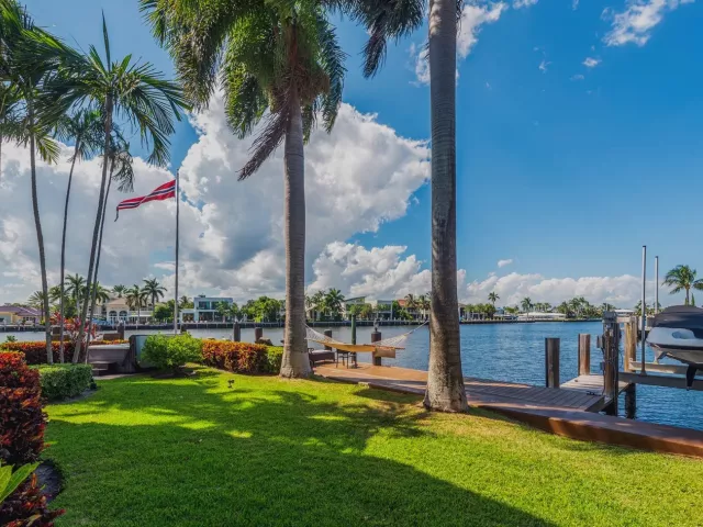 6-bedroom home for rent in Fort Lauderdale - 3005 NE 19th Street - MondialRealty