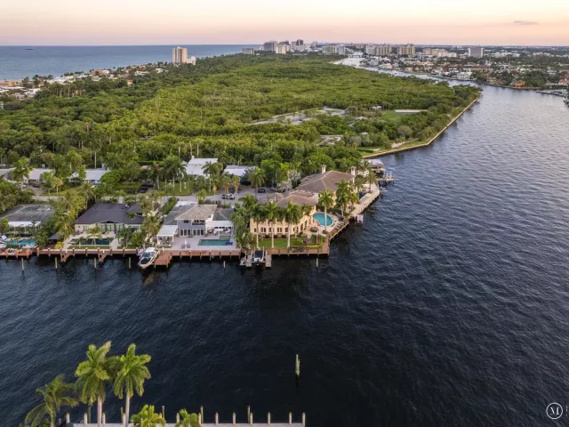 6-bedroom home for rent in Fort Lauderdale - 3005 NE 19th Street - MondialRealty