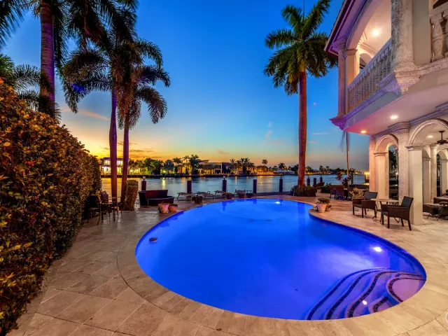 6-bedroom home for rent in Fort Lauderdale - 3005 NE 19th Street - MondialRealty