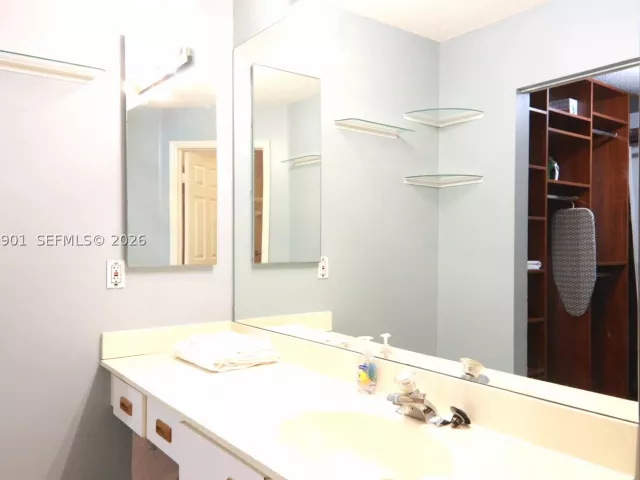3-bedroom home for rent in Pembroke Pines - 9620 SW 9th Ct - MondialRealty