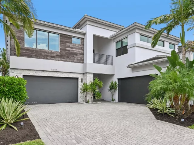 5-bedroom home for sale in Boca Raton - 17070 Rainbow Falls Trail - MondialRealty