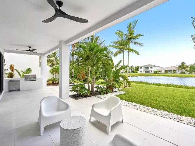 5-bedroom home for sale in Boca Raton - 17070 Rainbow Falls Trail - MondialRealty
