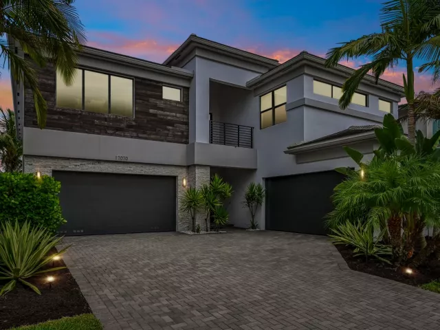 5-bedroom home for sale in Boca Raton - 17070 Rainbow Falls Trail - MondialRealty