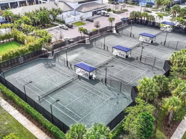 5-bedroom home for sale in Boca Raton - 17070 Rainbow Falls Trail - MondialRealty