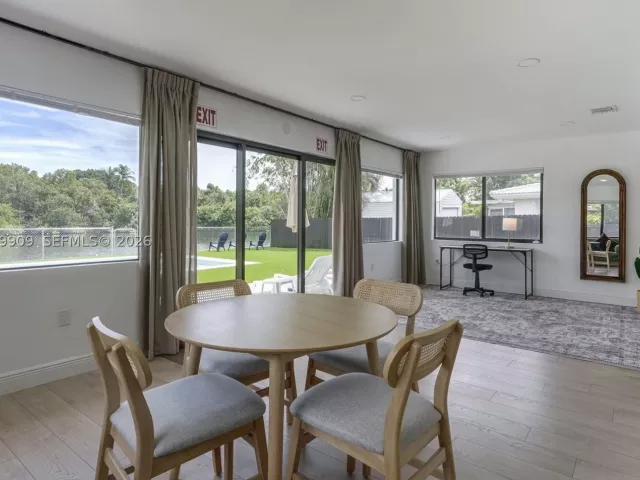 3-bedroom home for rent in Hollywood - 317 N 31st Ave - MondialRealty