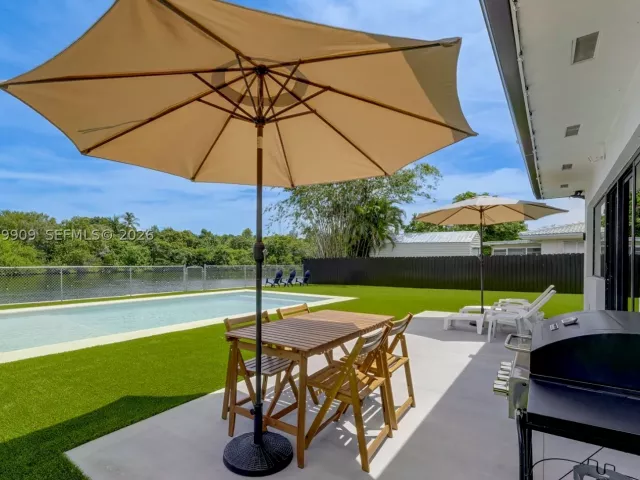3-bedroom home for rent in Hollywood - 317 N 31st Ave - MondialRealty