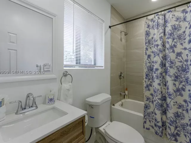 3-bedroom home for rent in Hollywood - 317 N 31st Ave - MondialRealty