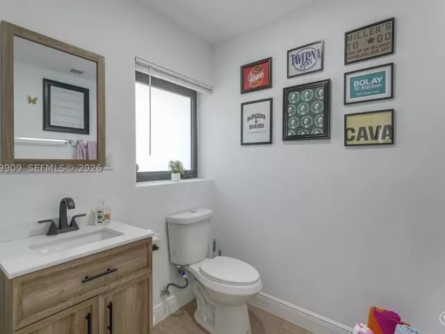 3-bedroom home for rent in Hollywood - 317 N 31st Ave - MondialRealty