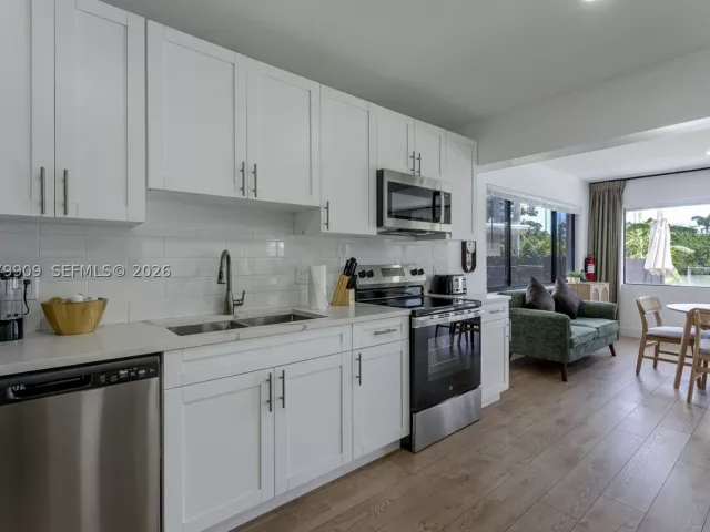3-bedroom home for rent in Hollywood - 317 N 31st Ave - MondialRealty