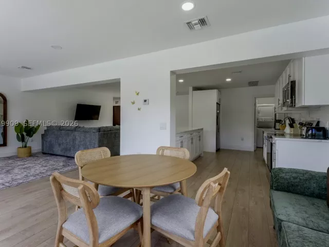 3-bedroom home for rent in Hollywood - 317 N 31st Ave - MondialRealty