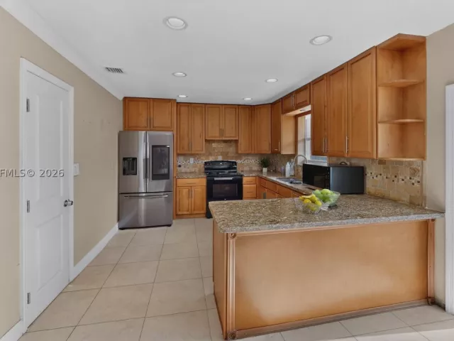 4-bedroom home for sale in Homestead - 26201 SW 125th Ave - MondialRealty