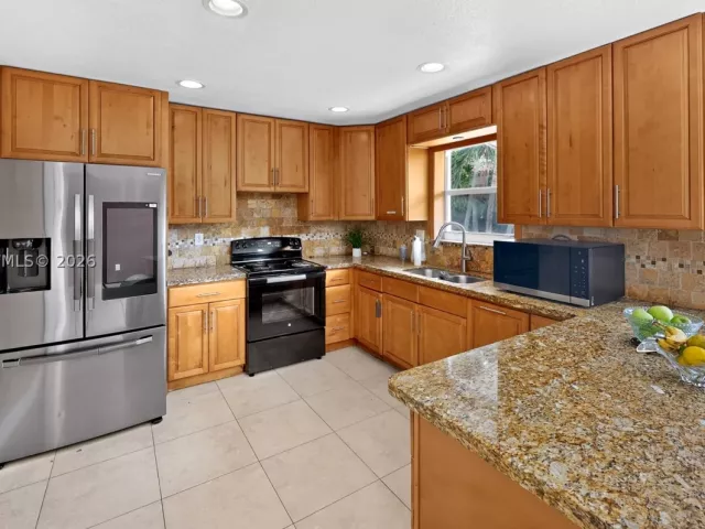 4-bedroom home for sale in Homestead - 26201 SW 125th Ave - MondialRealty