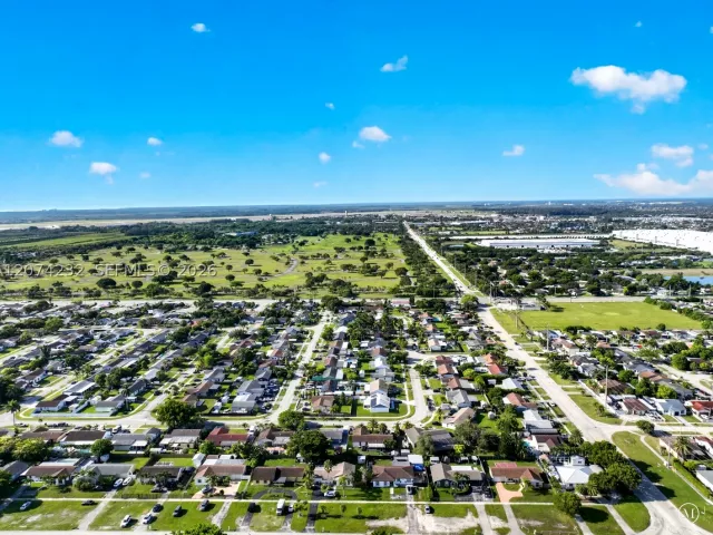 4-bedroom home for sale in Homestead - 26201 SW 125th Ave - MondialRealty