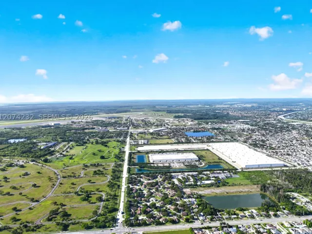 4-bedroom home for sale in Homestead - 26201 SW 125th Ave - MondialRealty