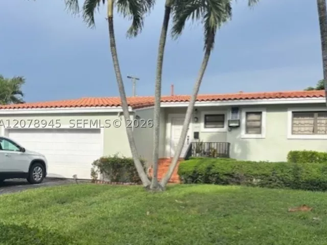 3-bedroom home for sale in Miami - 1645 SW 83rd Ave - MondialRealty