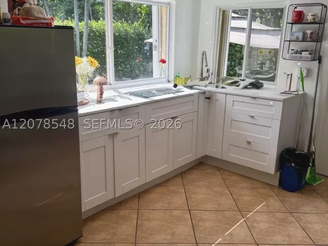 3-bedroom home for sale in North Miami Beach - 270 NE 169th St - MondialRealty