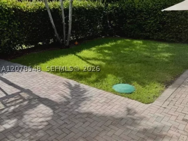 3-bedroom home for sale in North Miami Beach - 270 NE 169th St - MondialRealty