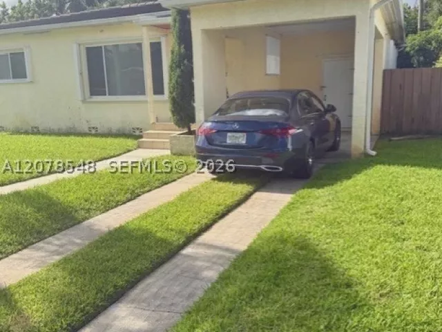 3-bedroom home for sale in North Miami Beach - 270 NE 169th St - MondialRealty