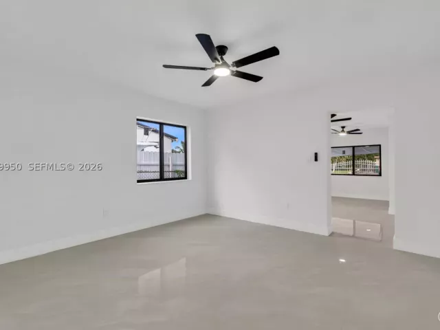 5-bedroom home for sale in Miami Gardens - 15770 NW 18th Pl - MondialRealty
