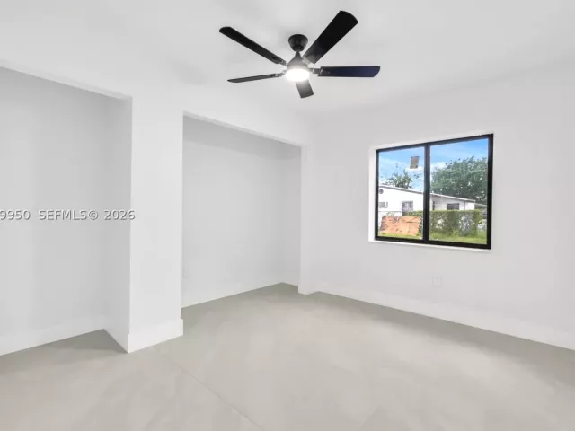 5-bedroom home for sale in Miami Gardens - 15770 NW 18th Pl - MondialRealty