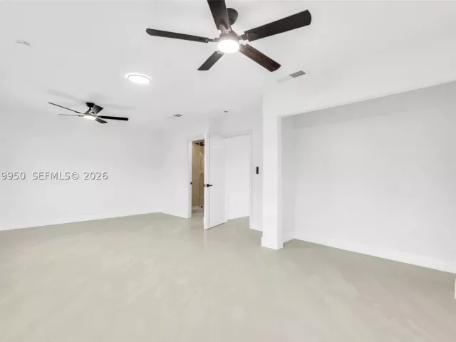 5-bedroom home for sale in Miami Gardens - 15770 NW 18th Pl - MondialRealty