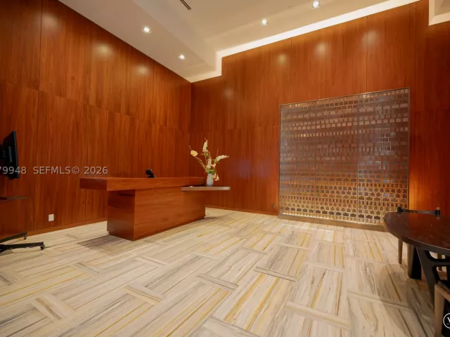 1-bedroom condo for sale in Miami - 1300 Brickell Bay Dr 710 - MondialRealty