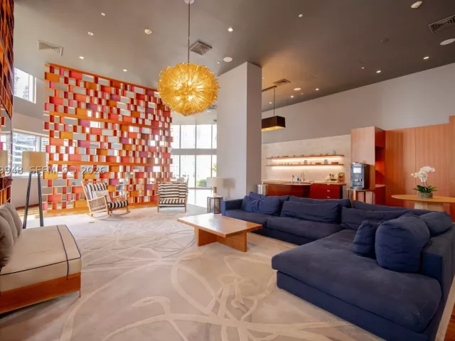 1-bedroom condo for sale in Miami - 1300 Brickell Bay Dr 710 - MondialRealty
