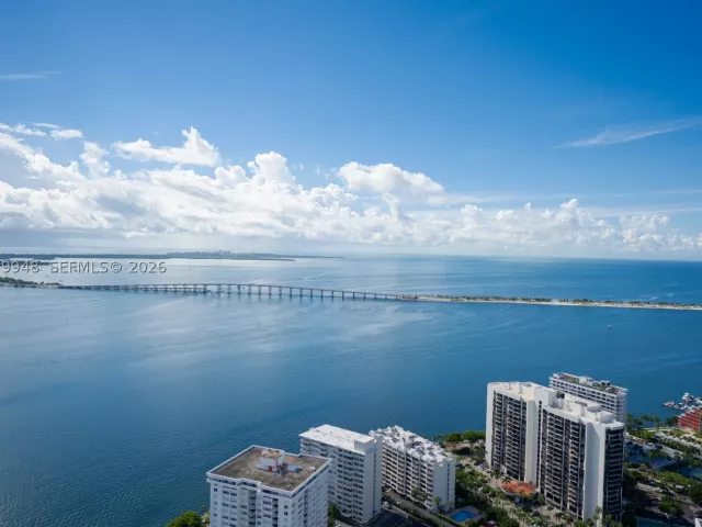 1-bedroom condo for sale in Miami - 1300 Brickell Bay Dr 710 - MondialRealty