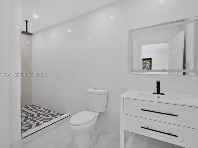 3-bedroom home for sale in Miami - 1200 NE 204th Ter - MondialRealty