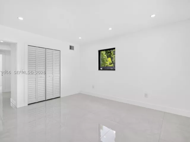 3-bedroom home for sale in Miami - 1200 NE 204th Ter - MondialRealty